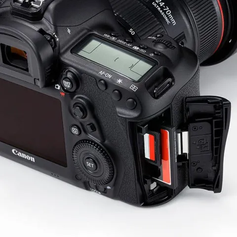 Canon EOS 5D Mark IV Body - RePack Stock