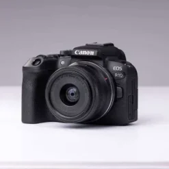 Canon EOS R10 + 18-45mm STM Kit