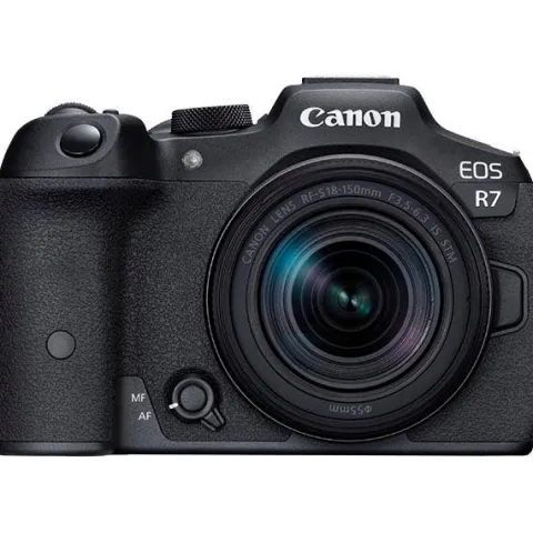 Canon EOS R7 + 18-150mm STM Kit