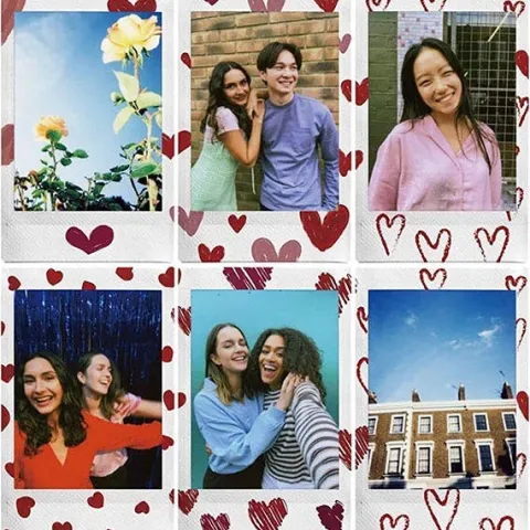 Fujifilm Instax Mini Instant Film - Heart Sketch Frame - 10pk