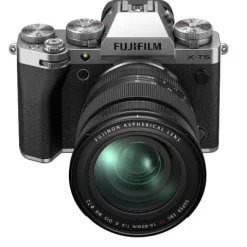Fujifilm X-T5 + 16-80mm - Silver