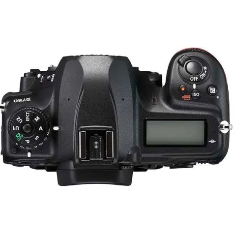 Nikon D780