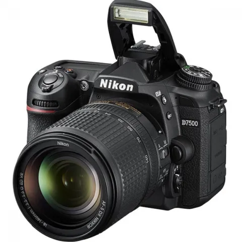 Nikon D7500