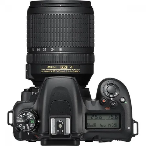 Nikon D7500