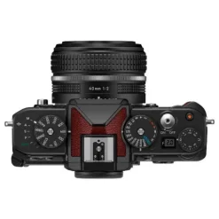 Nikon Z f + 40mm Kit - Bordeaux Red