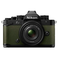 Nikon Z f + 40mm Kit - Moss Green