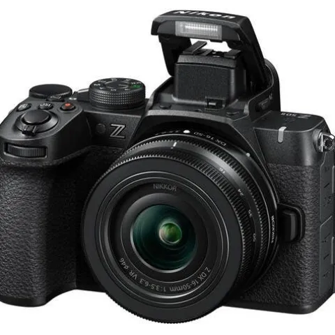 Nikon Z50II + 16-50mm VR Kit