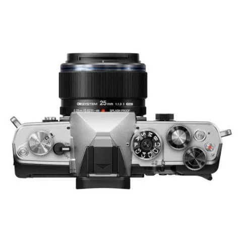 OM System OM-3 + OM 25mm f1.8 II Kit
