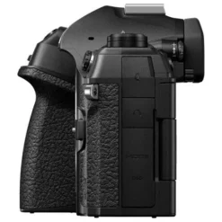 OM System OM-1 Mark II + 12-40mm F2.8 MK II Kit