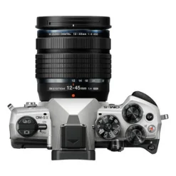 OM System OM-5 MKII + 14-150mm - Silver