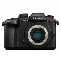 Panasonic Lumix GH5 II + Lumix 12-35mm f2.8 Kit