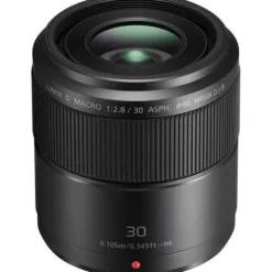 Panasonic Lumix 30mm f2.8 Macro OIS