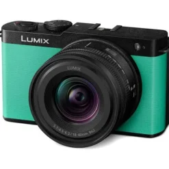 Panasonic Lumix S9 + 18-40mm Lens Kit - Mint