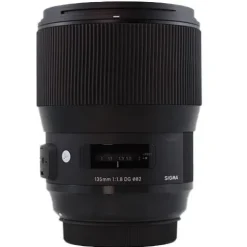 Sigma AF 135mm F1.8 DG HSM Art