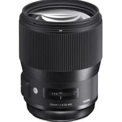 Sigma AF 135mm F1.8 DG HSM Art