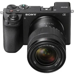 Sony A6700 + 18-135mm