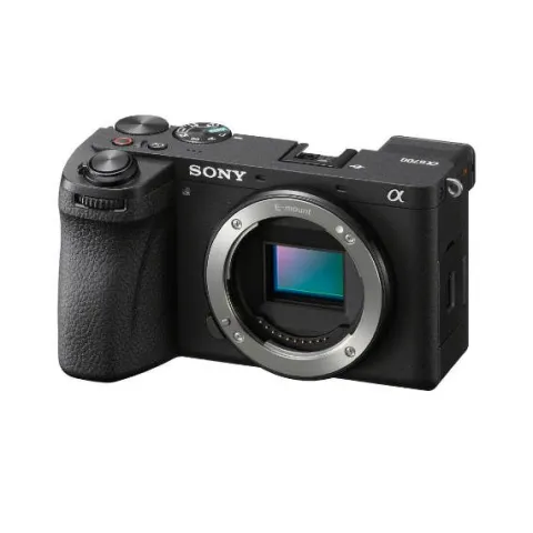 Sony A6700 + 18-135mm