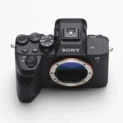 Sony A7 Mark IV + 24-105mm f4 Kit