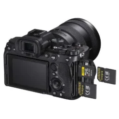 Sony A7 Mark IV + 24-105mm f4 Kit