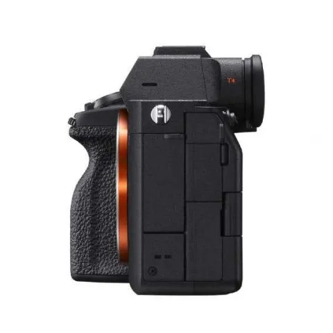 Sony A7 Mark IV + 24-105mm f4 Kit