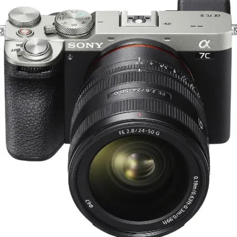 Sony A7C II + 24-50mm f2.8 Kit - Silver